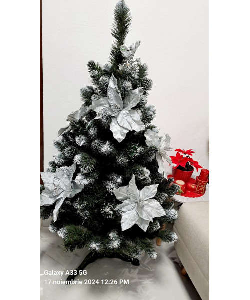 Umelý vianočný stromček Eufrasio 120 cm