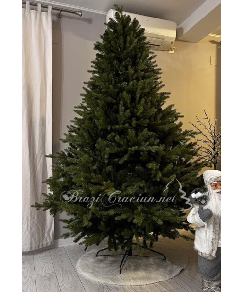 Umelý vianočný stromček Latimus 220 cm