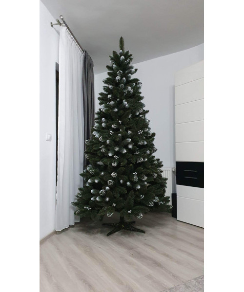 Umelý vianočný stromček Oscana 220 cm