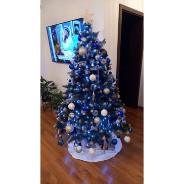 Umelý vianočný stromček Breaz 220 cm