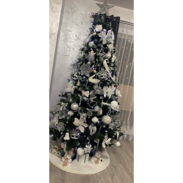 Umelý vianočný stromček Breaz 220 cm