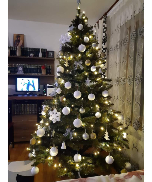 Umelý vianočný stromček Dosebit 220 cm