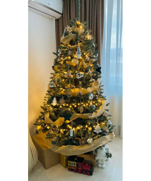 Umelý vianočný stromček Dosebit 220 cm