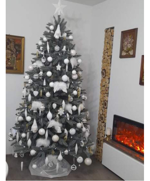 Umelý vianočný stromček Silver 220 cm